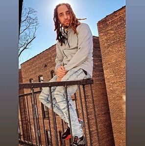 Meet your Posher, Jonjon